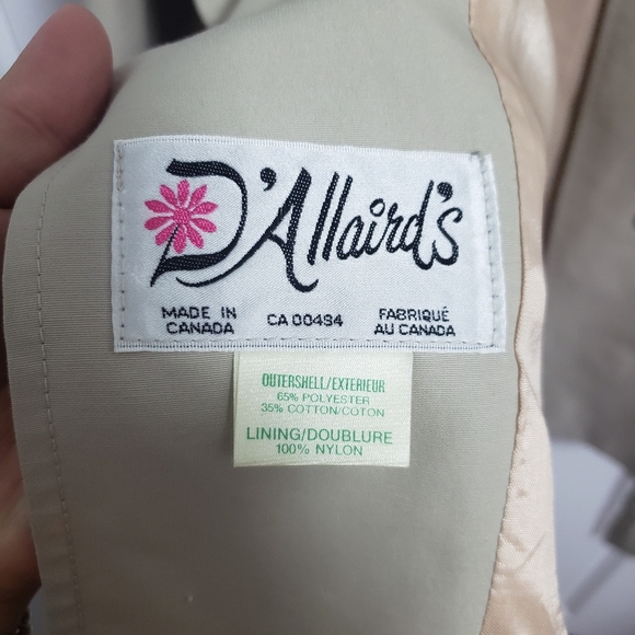 VINTAGE D'ALLAIRDS Belted Trench Coat - Picture 8 of 15